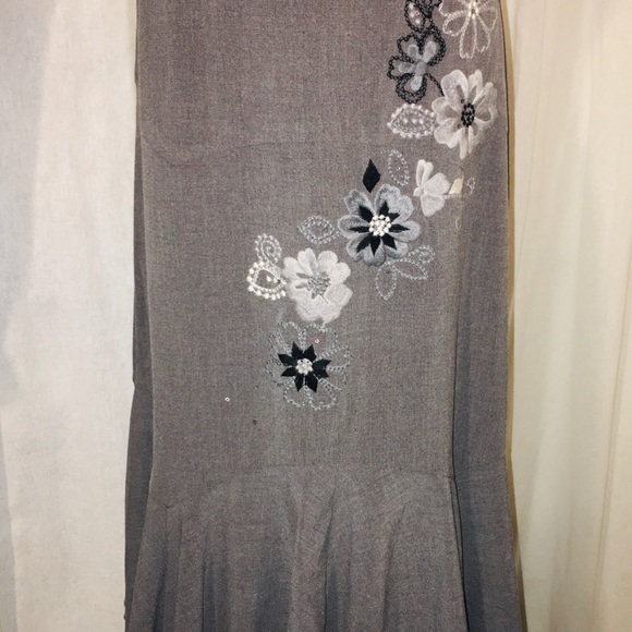 Sunny Leigh Dresses & Skirts - Sunny Leigh 🧜🏼‍♀️ embroidered skirt *NEW PHOTOS